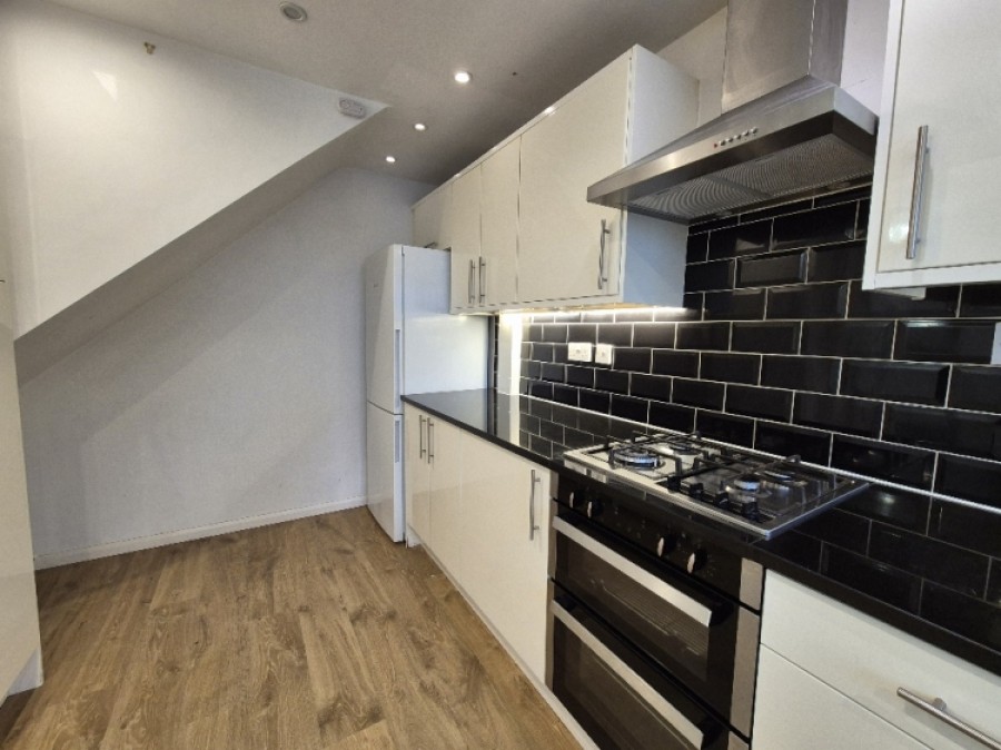 Images for 28 Loughton Grove, Halesowen, West Midlands, B63 4BS, UK