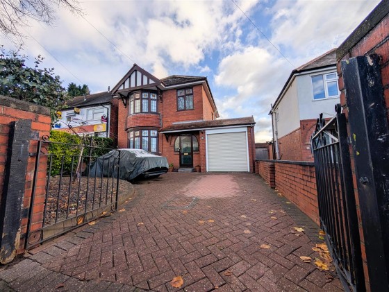 View Full Details for Park Road, Quarry Bank, Brierley Hill