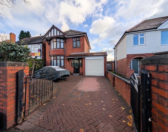 View Full Details for Park Road, Quarry Bank, Brierley Hill